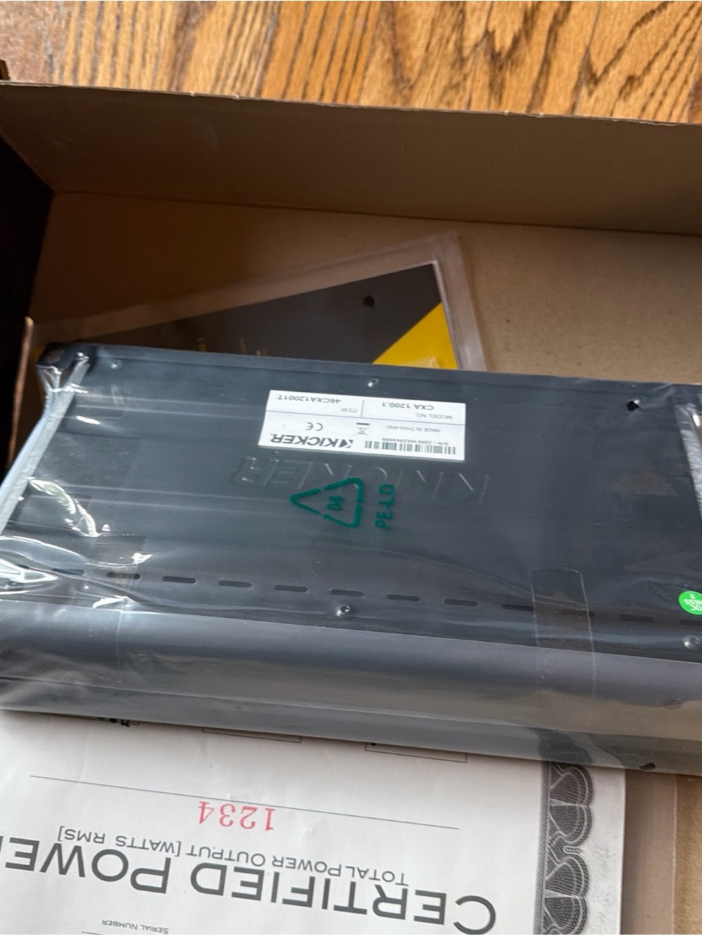 Kickers Black Car Amplifier Unit